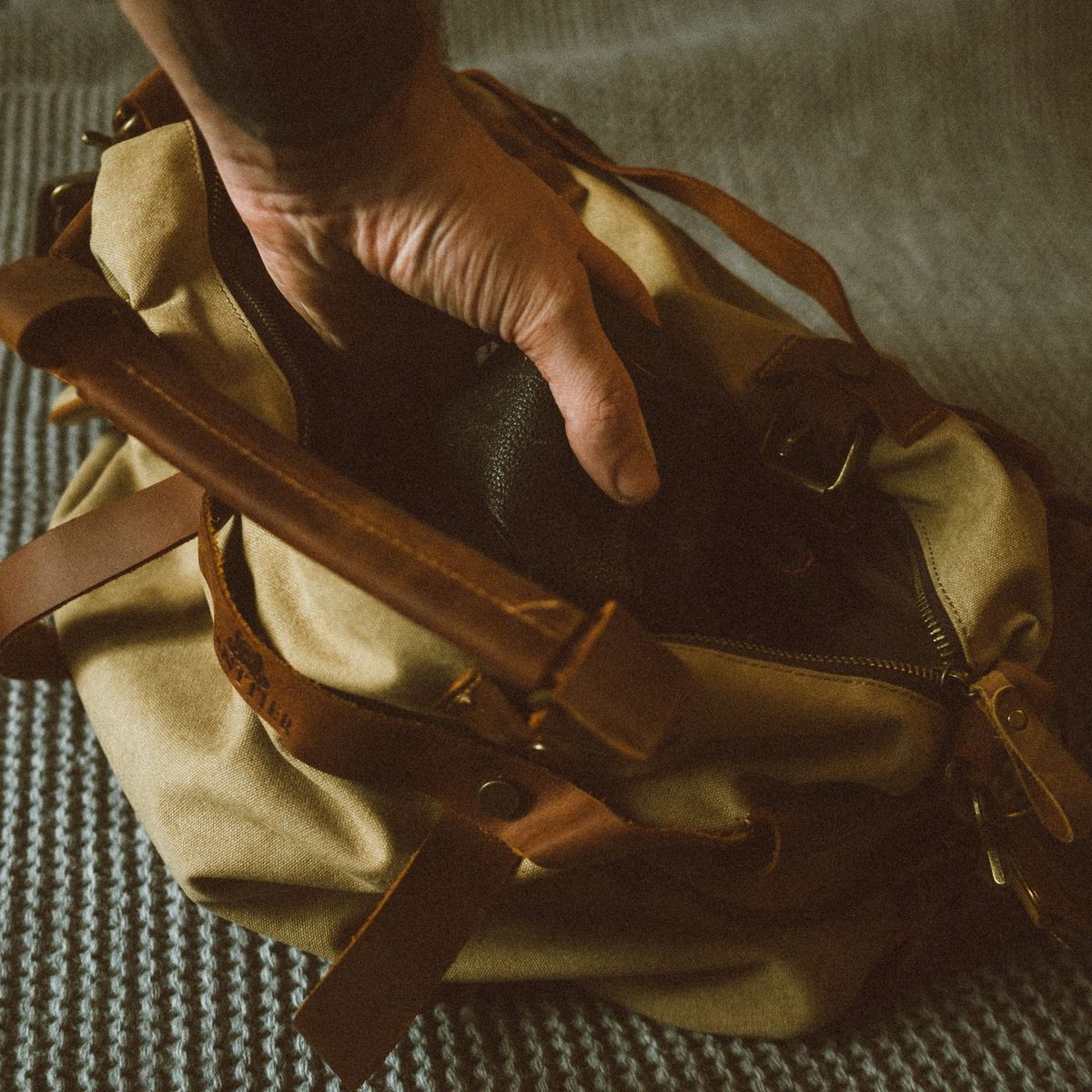 Moray Canvas Holdall
